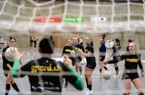 12.10.2022 Damen 1 - Yellow Winterthur