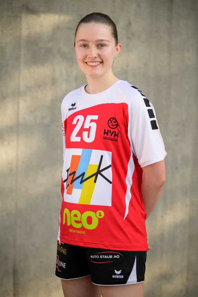 hvh-25-janissa-schmied | Handballverein Herzogenbuchsee